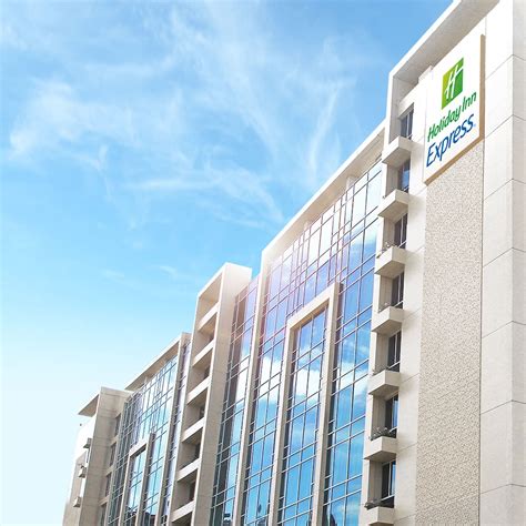 holiday inn express manila newport city